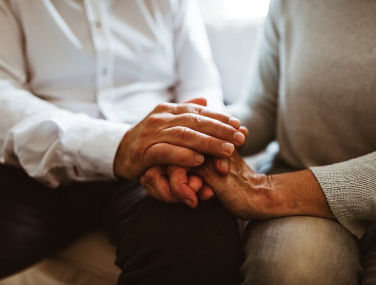 Caring for loved ones with Alzheimer’s can be daunting for anyone, but it can be especially unfamiliar and jarring for some men. (iStock)